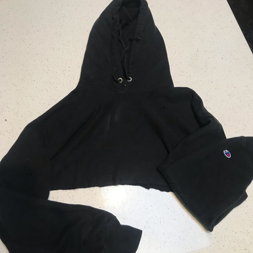 cropped champion hoodie